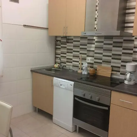 Centro خيخون
